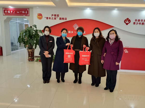 2。新城供热公司为社区捐赠口罩.png