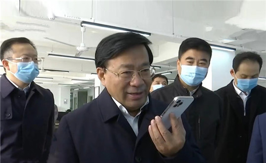 封一： 吉林省委副书记、省长韩俊光临BBIN宝盈集团伊通供热_副本.jpg