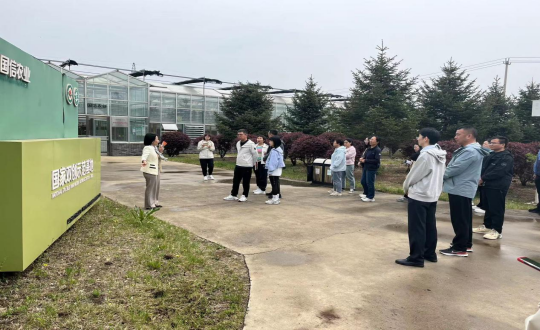 25.新东方吉林校区校长马雷携中高层团队光临BBIN宝盈集团集团参观团建_副本.png 25.新东方吉林校区校长马雷携中高层团队光临BBIN宝盈集团集团参观团建_副本.png