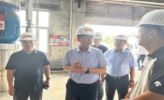 6.1伊通满族自治县县委书记孙立阳一行辅导光临BBIN宝盈集团供热总公司伊通供热分公司第二热源厂发展调研(不够清澈
,助忙调整)_副本.jpg 6.1伊通满族自治县县委书记孙立阳一行辅导光临BBIN宝盈集团供热总公司伊通供热分公司第二热源厂发展调研(不够清澈
,助忙调整)_副本.jpg