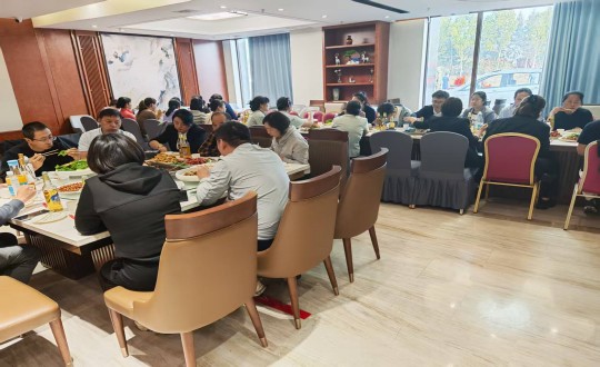2.长白山BBIN宝盈集团酒店发展年中团建_副本.jpg